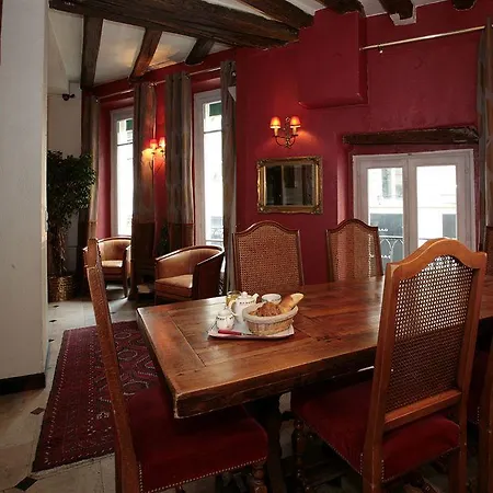 Ξενοδοχείο Welcome 2*