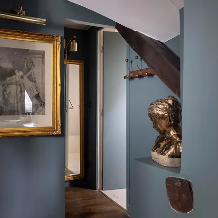 Welcome 2* Παρίσι